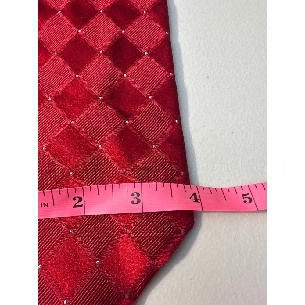 Nicole Miller New York Mens Red Geometric Diamond Silk Necktie Formal Business